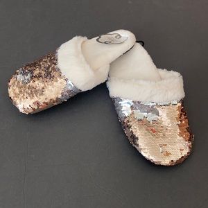 Fuzzy Babba Slippers